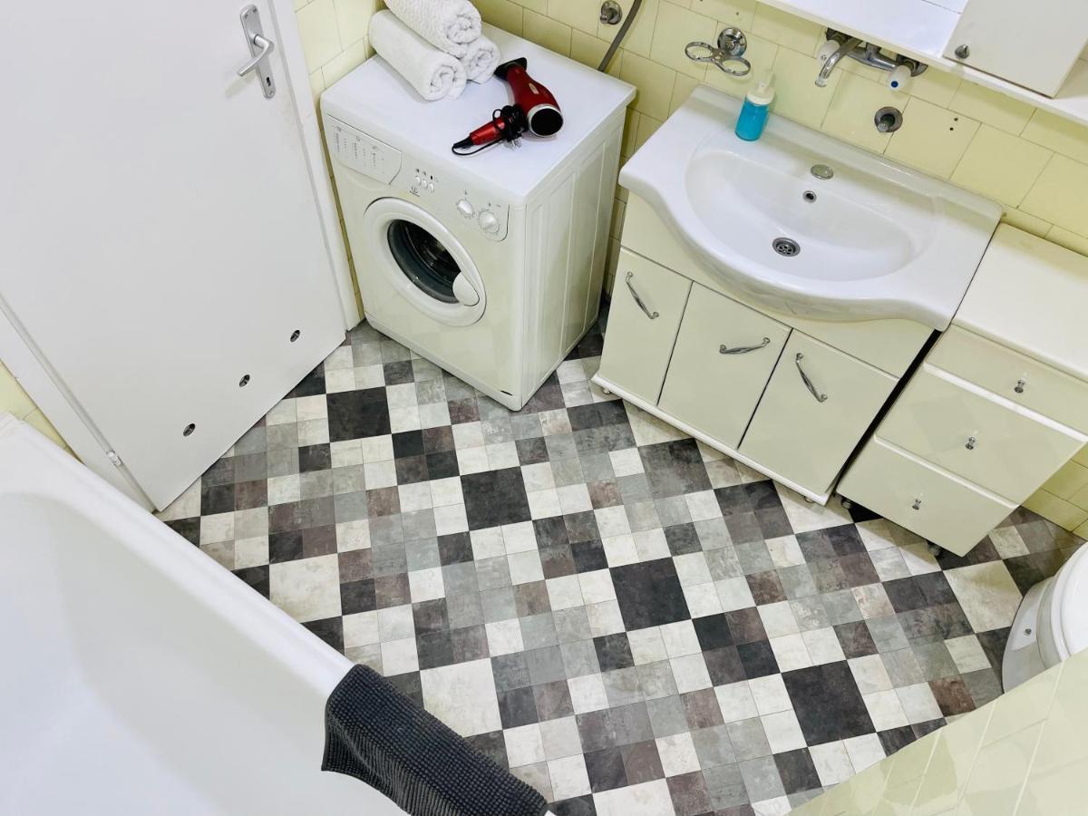 Apartman Jelena II Διαμέρισμα Σρέμσκα Μιτρόβιτσα Εξωτερικό φωτογραφία